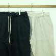 画像2: Remadeintokyojapan.　フレンチリネン　タックハーフパンツ (2)