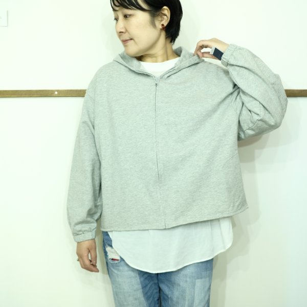 画像1: yim  バックタックパーカー (1)