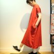 画像9: 快晴堂　初秋まで着られるリネンのステッチたくさんワンピース (9)