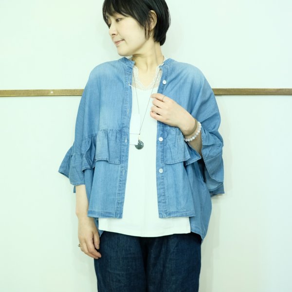 画像1: CYAN　シアーデニムフリルシャツ (1)